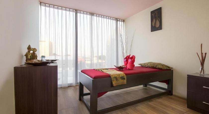 Hotel Grandhika Pemuda Σεμαράνγκ Εξωτερικό φωτογραφία