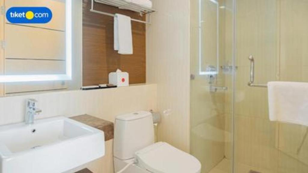 Hotel Grandhika Pemuda Σεμαράνγκ Εξωτερικό φωτογραφία