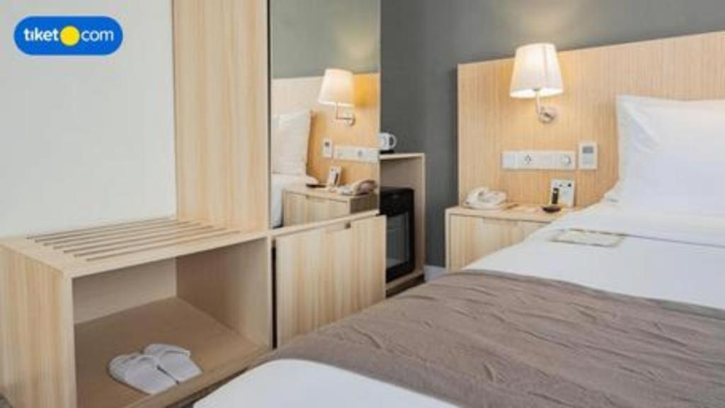 Hotel Grandhika Pemuda Σεμαράνγκ Εξωτερικό φωτογραφία