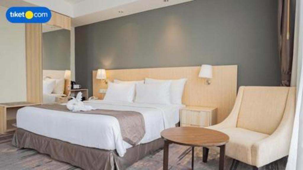 Hotel Grandhika Pemuda Σεμαράνγκ Εξωτερικό φωτογραφία