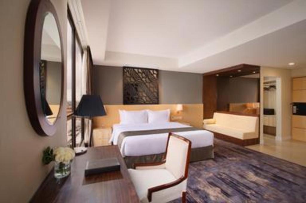 Hotel Grandhika Pemuda Σεμαράνγκ Εξωτερικό φωτογραφία