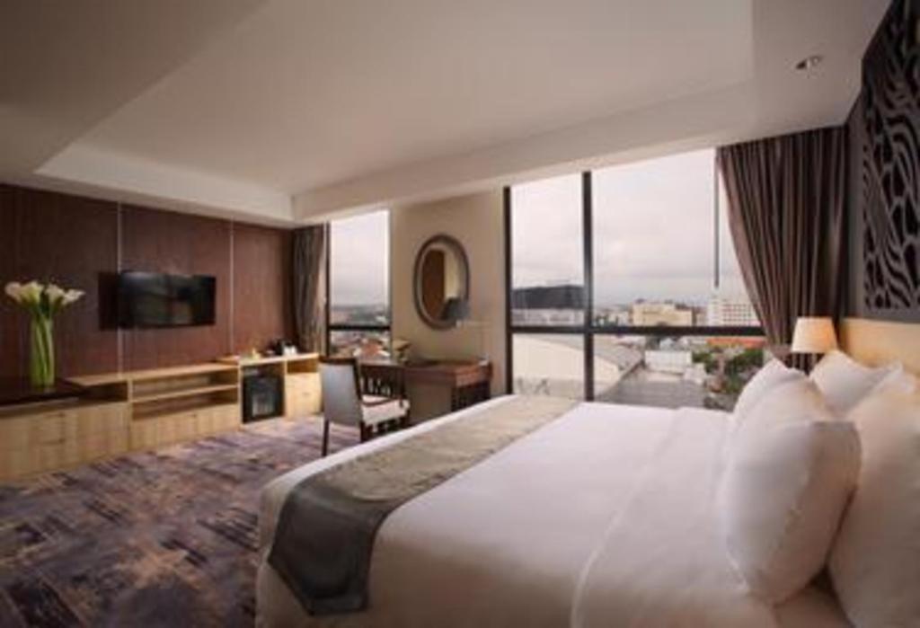 Hotel Grandhika Pemuda Σεμαράνγκ Εξωτερικό φωτογραφία